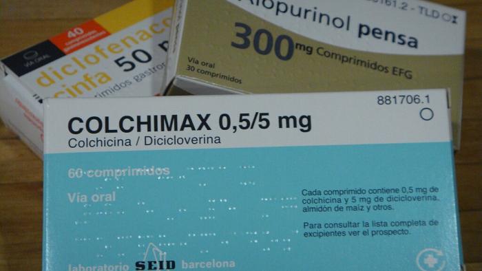 Colchicine use reduces strokes and heart attacks in people with cardiovascular disease, according to a Cochrane review Colchicine
