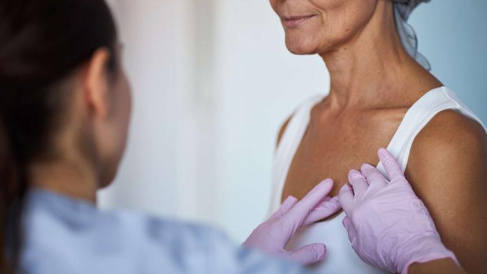 Un estudio relaciona cientos de productos químicos presentes en pesticidas o alimentos con un mayor riesgo de cáncer de mama cáncer de mamá